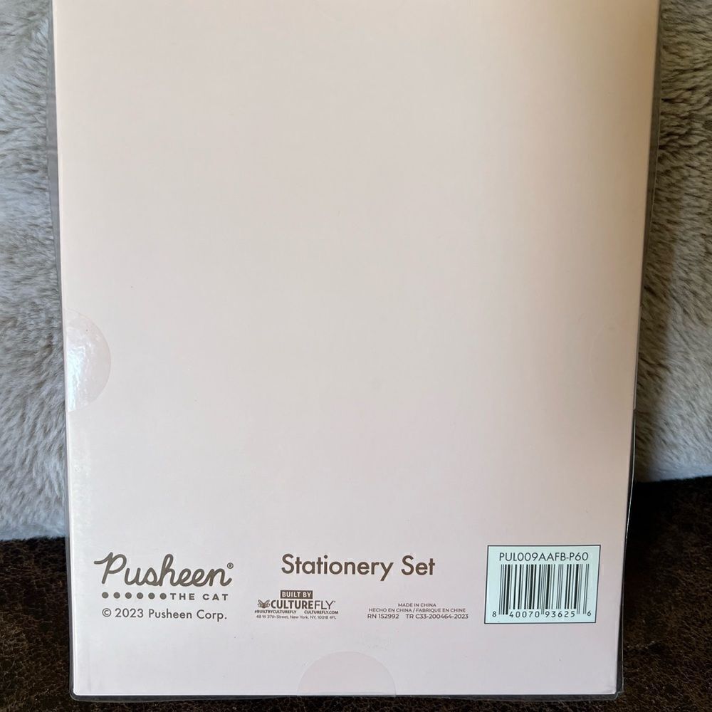 PUSHEEN the Cat Stationary Set - Picture 2 of 6